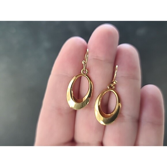 Dangling Gold Tone Metal Pierced Earrings Vintage Costume Jewelry - Picture 2 of 10